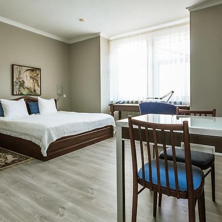ريغا Hotel Kert Free Parking المظهر الخارجي الصورة