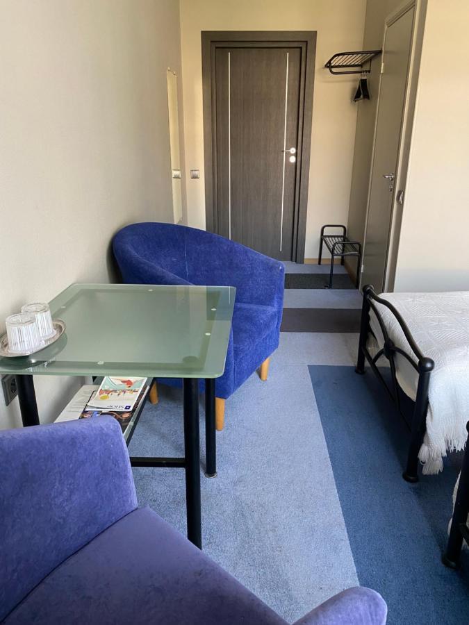 ريغا Hotel Kert Free Parking المظهر الخارجي الصورة