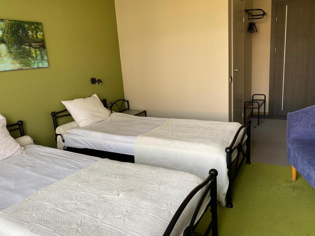 ريغا Hotel Kert Free Parking المظهر الخارجي الصورة
