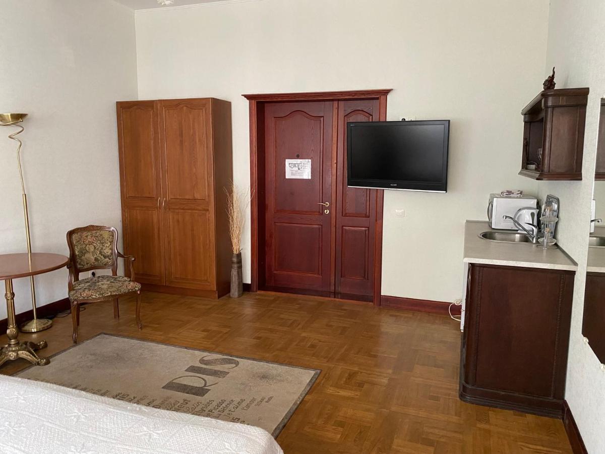 ريغا Hotel Kert Free Parking المظهر الخارجي الصورة